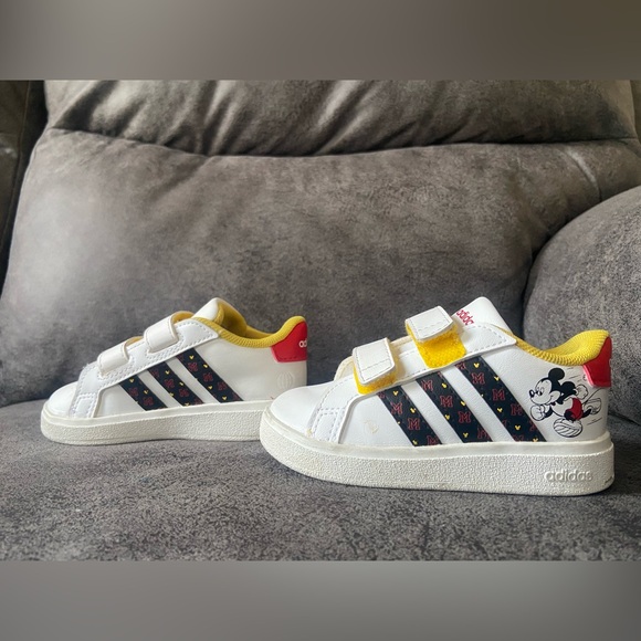 Adidas kids grand court 2.0 tennis shoes - Picture 6 of 7